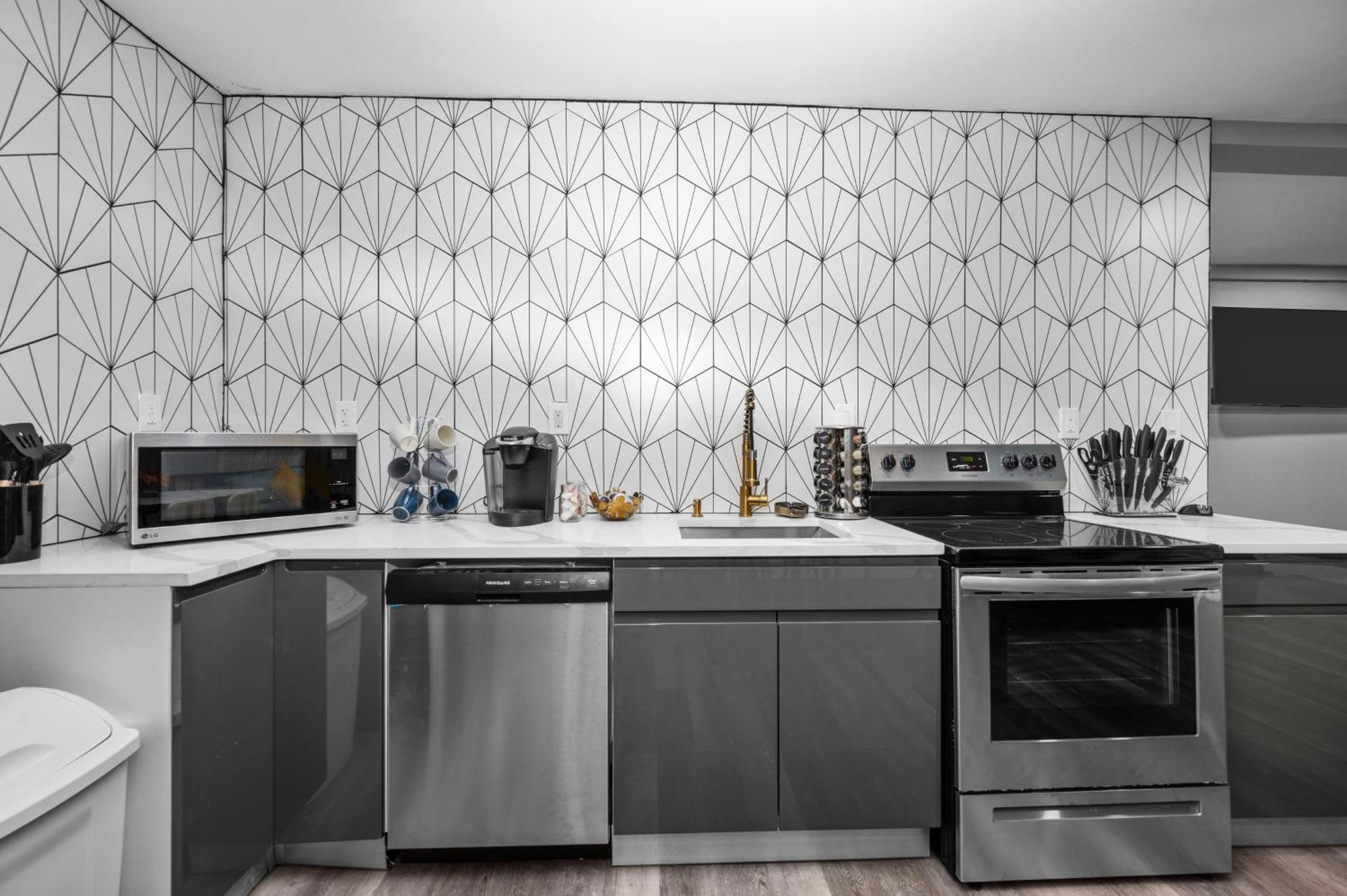 Modern 2Br City Center Getaway With Free Park Houston Dış mekan fotoğraf