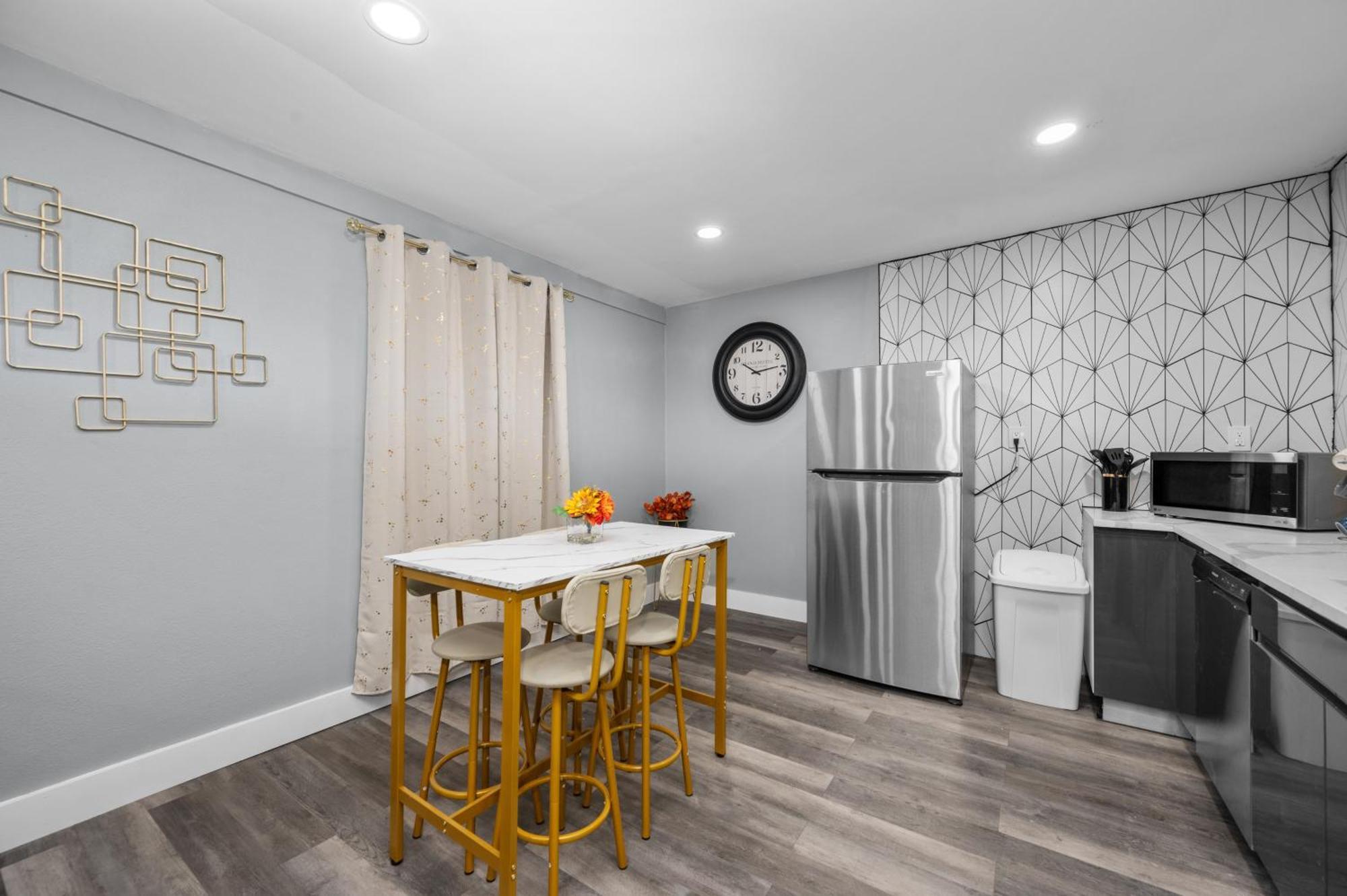 Modern 2Br City Center Getaway With Free Park Houston Dış mekan fotoğraf